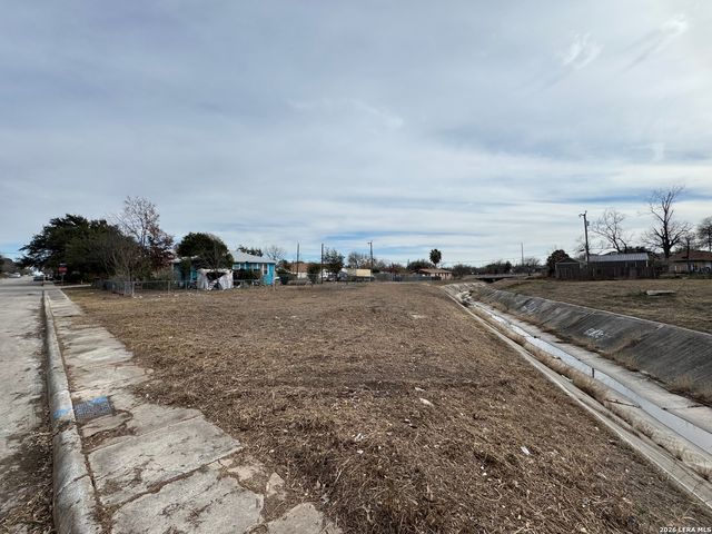 2306 Rivas 1, San Antonio, TX 78228