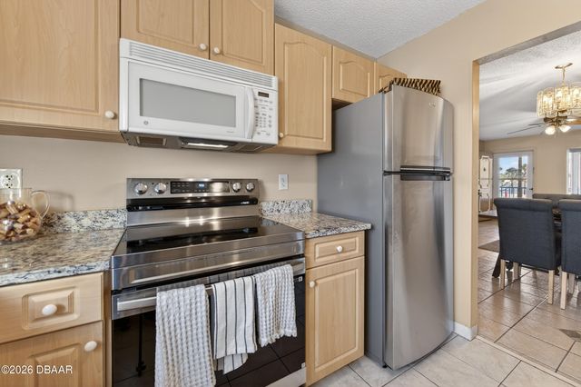 2711 N Halifax Ave Apt 282, Daytona Beach, FL 32118