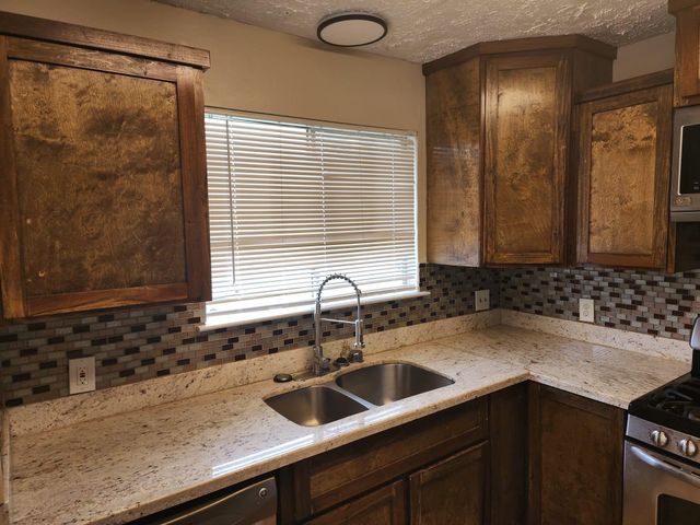 715 Beechbend Drive, Missouri City, TX 77489