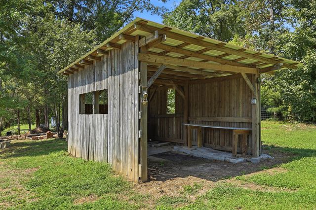 675 S Mcdonald Road SW, Mcdonald, TN 37353