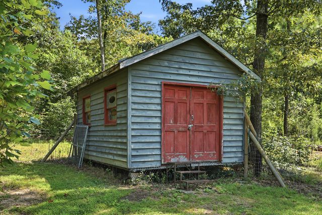 675 S Mcdonald Road SW, Mcdonald, TN 37353