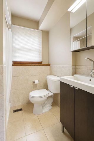 3308 Roosevelt Court NE, Saint Anthony, MN 55418