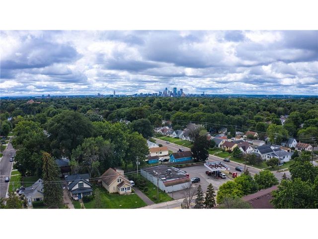 3308 Roosevelt Court NE, Saint Anthony, MN 55418
