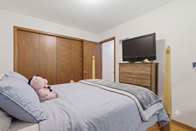 3308 Roosevelt Court NE, Saint Anthony, MN 55418