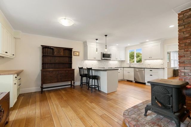 17 Highland Street 1, Rockport, MA 01966