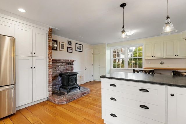 17 Highland Street 1, Rockport, MA 01966
