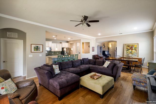 10858 Red Sage, Helotes, TX 78023