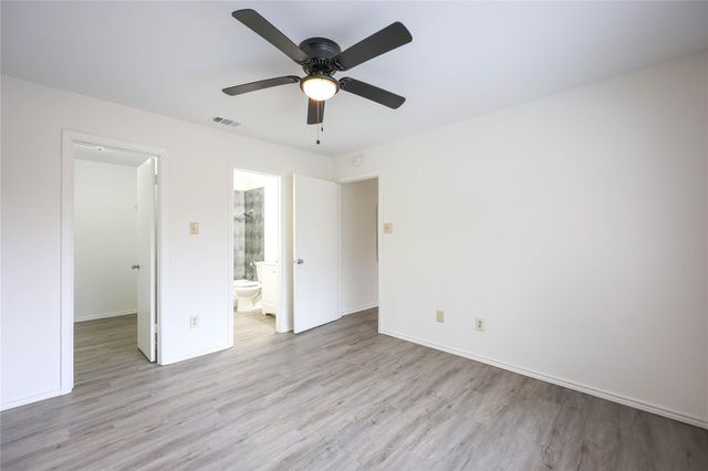 8701 Schick RD A, Austin, TX 78729