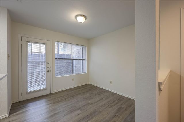 8701 Schick RD A, Austin, TX 78729