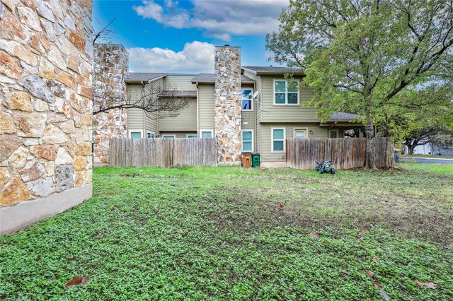 8701 Schick RD A, Austin, TX 78729