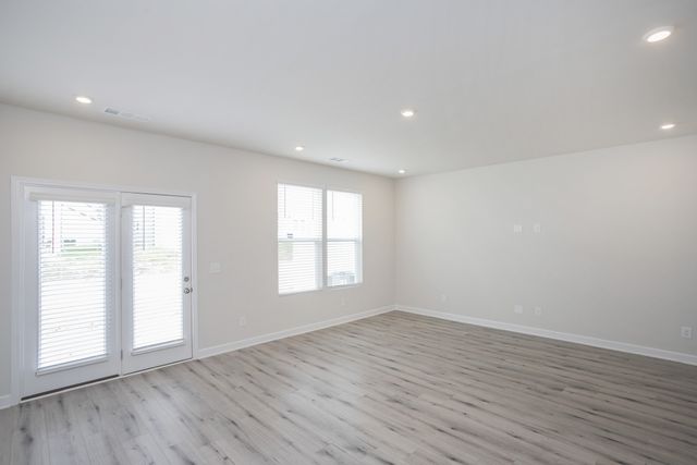 528 Medwyk Dr, Lebanon, TN 37090