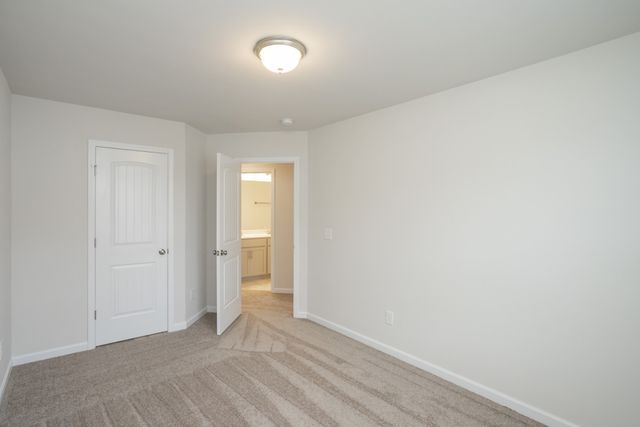 528 Medwyk Dr, Lebanon, TN 37090