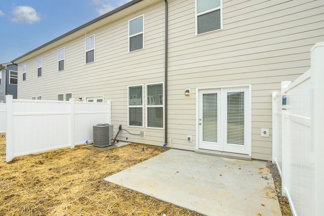 528 Medwyk Dr, Lebanon, TN 37090