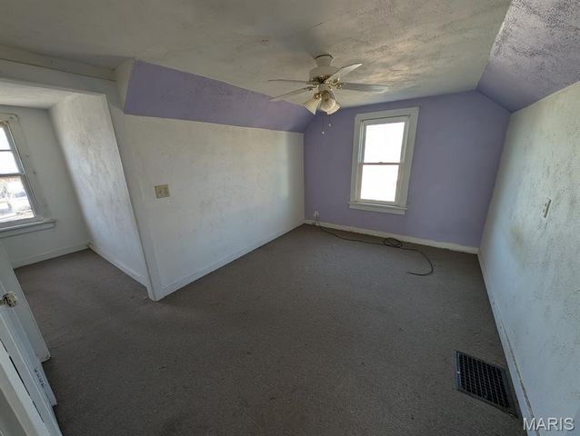 523 Lincoln Avenue, East Alton, IL 62024