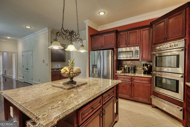 1816 Gateway Drive NE, Loganville, GA 30052