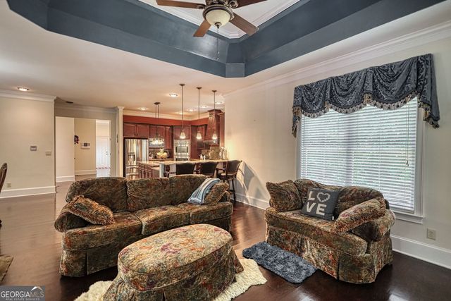 1816 Gateway Drive NE, Loganville, GA 30052