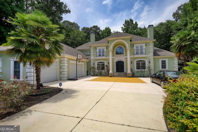 1816 Gateway Drive NE, Loganville, GA 30052