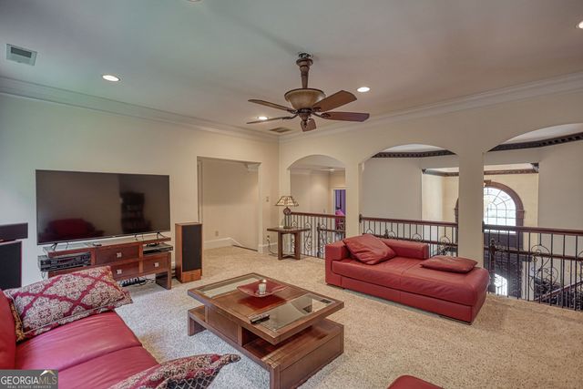 1816 Gateway Drive NE, Loganville, GA 30052