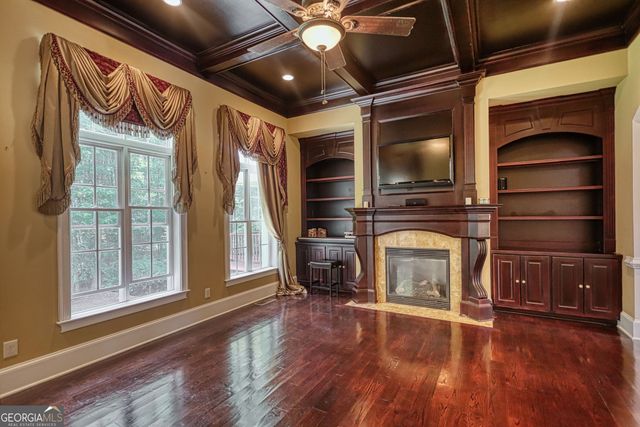 1816 Gateway Drive NE, Loganville, GA 30052