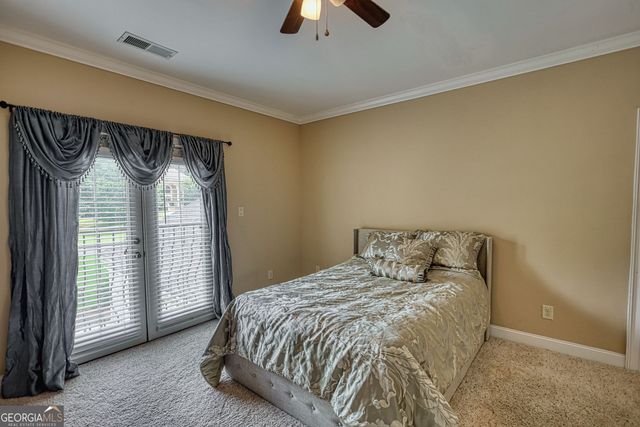 1816 Gateway Drive NE, Loganville, GA 30052