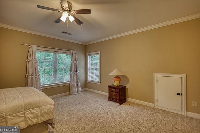 1816 Gateway Drive NE, Loganville, GA 30052