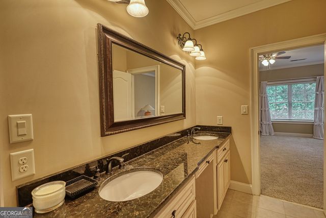 1816 Gateway Drive NE, Loganville, GA 30052
