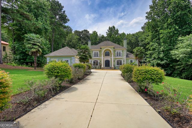 1816 Gateway Drive NE, Loganville, GA 30052