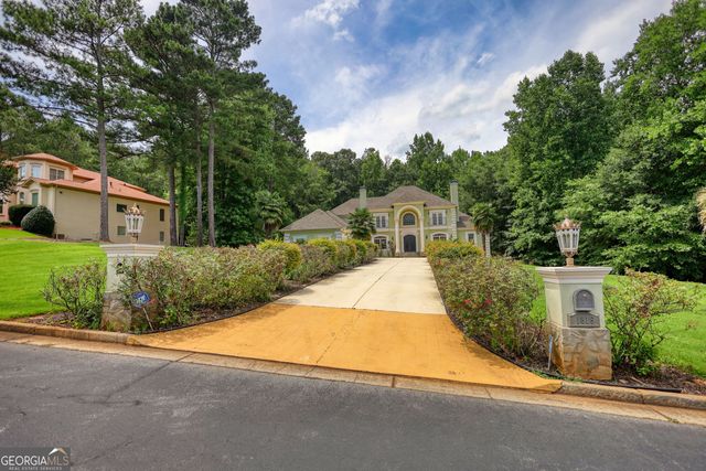 1816 Gateway Drive NE, Loganville, GA 30052
