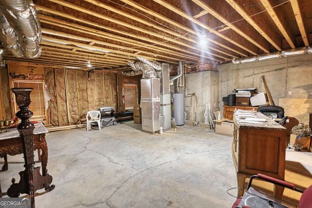 1816 Gateway Drive NE, Loganville, GA 30052