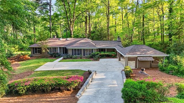 1190 W Wesley Road NW, Atlanta, GA 30327