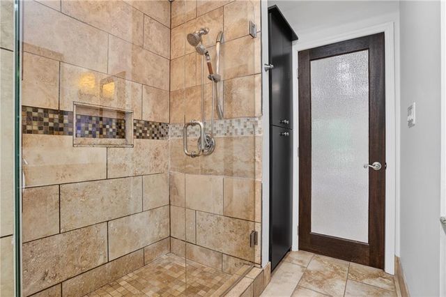 1190 W Wesley Road NW, Atlanta, GA 30327