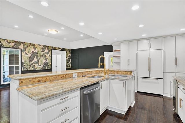 1190 W Wesley Road NW, Atlanta, GA 30327