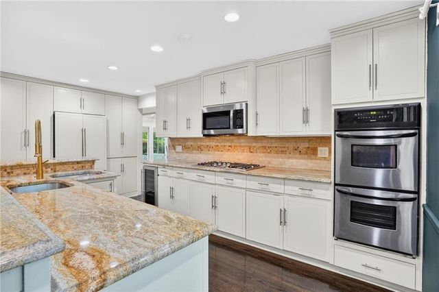 1190 W Wesley Road NW, Atlanta, GA 30327