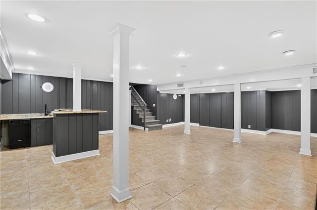 1190 W Wesley Road NW, Atlanta, GA 30327