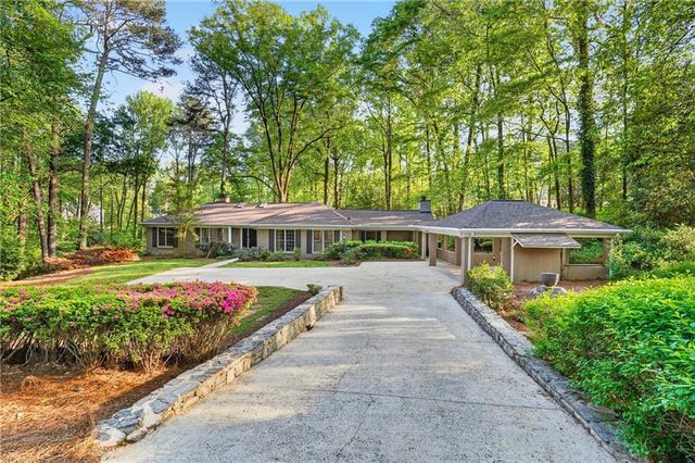 1190 W Wesley Road NW, Atlanta, GA 30327