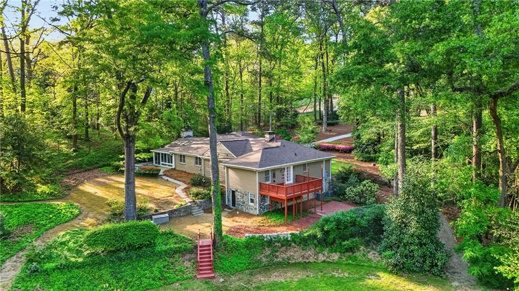 1190 W Wesley Road NW, Atlanta, GA 30327