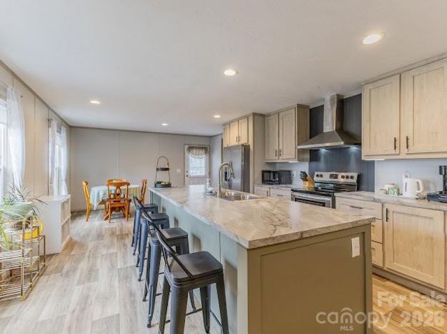 2689 Kite Drive, Lenoir, NC 28645