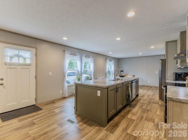 2689 Kite Drive, Lenoir, NC 28645
