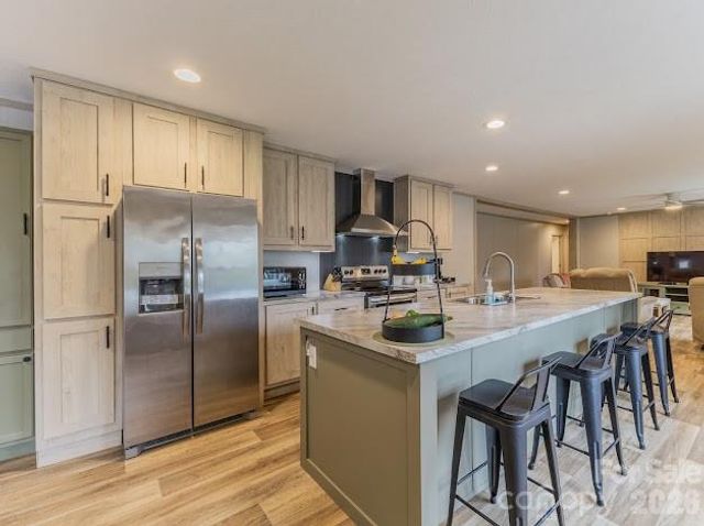 2689 Kite Drive, Lenoir, NC 28645
