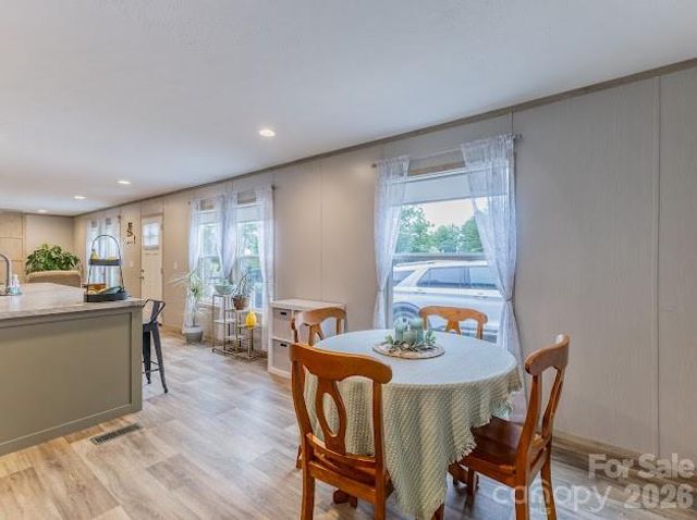 2689 Kite Drive, Lenoir, NC 28645