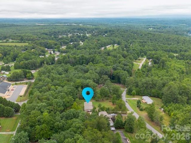 2689 Kite Drive, Lenoir, NC 28645
