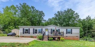 2689 Kite Drive, Lenoir, NC 28645