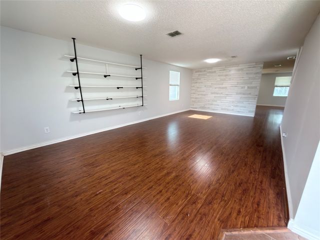 2032 Cap Rock Lane, Grand Prairie, TX 75052