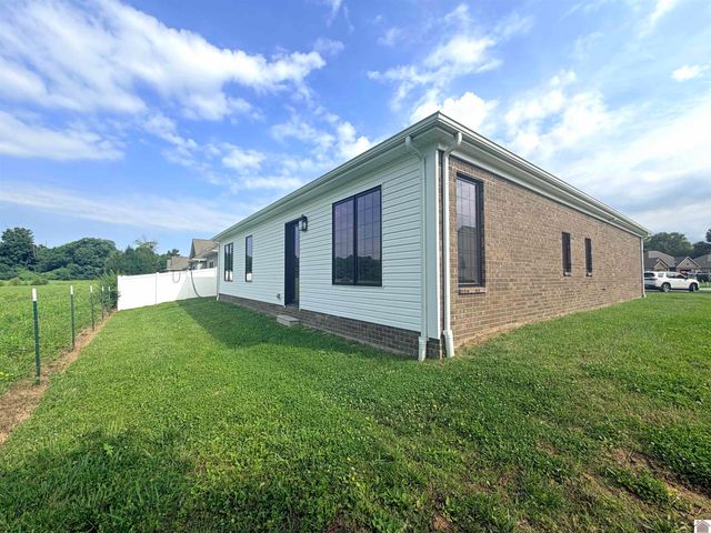 3228 Sandpiper, Paducah, KY 42001