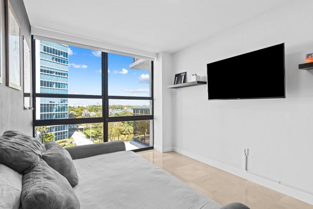 600 NE 36th Street 606, Miami, FL 33137