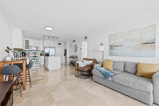 600 NE 36th Street 606, Miami, FL 33137