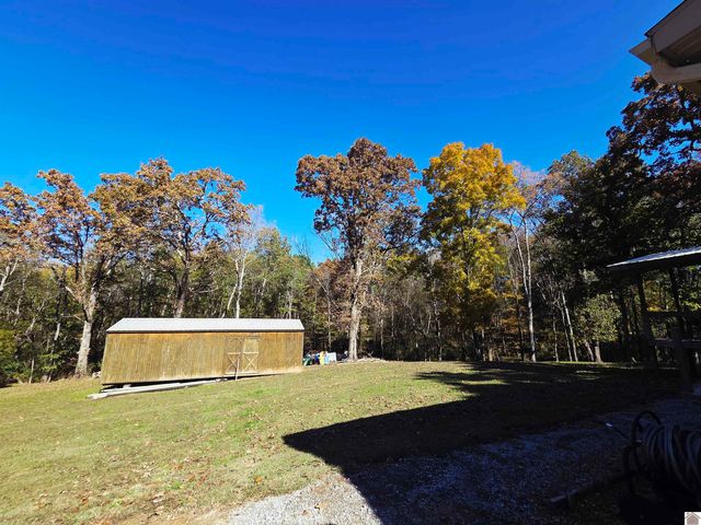 8369 US Hwy 68 E, Benton, KY 42025