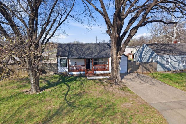 2739 S Rose Marie Ct, Wichita, KS 67216