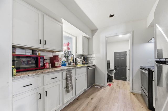 2739 S Rose Marie Ct, Wichita, KS 67216