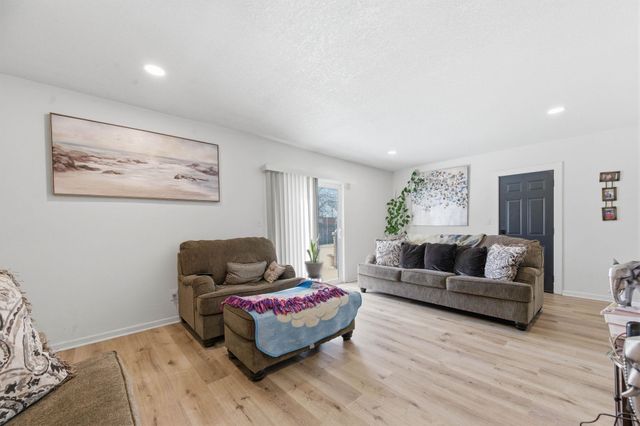 2739 S Rose Marie Ct, Wichita, KS 67216